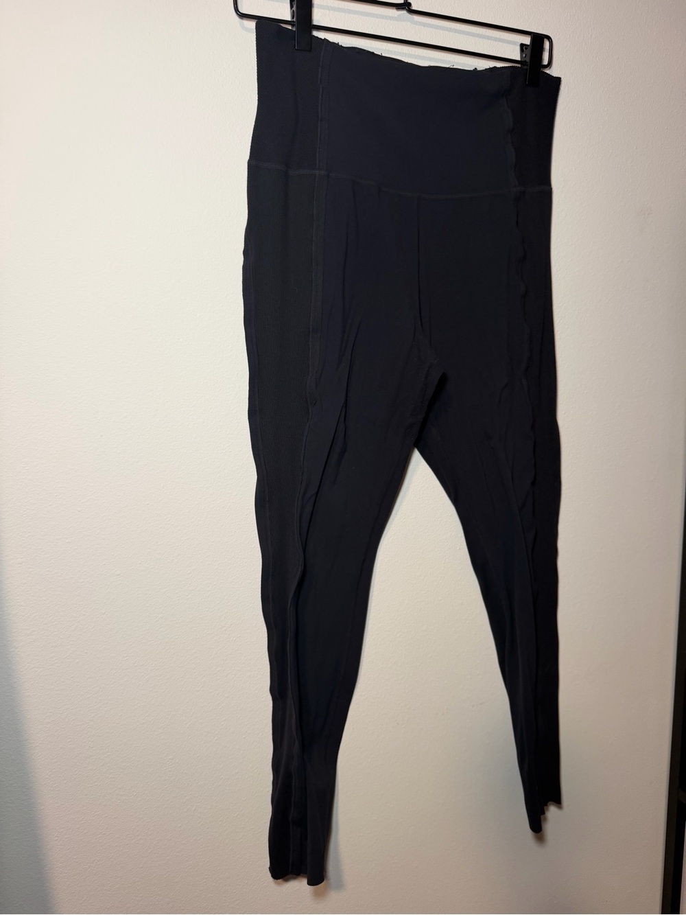 Nike Yoga Luxe Drifit Women’s Black Leggings - Picture 6 of 15